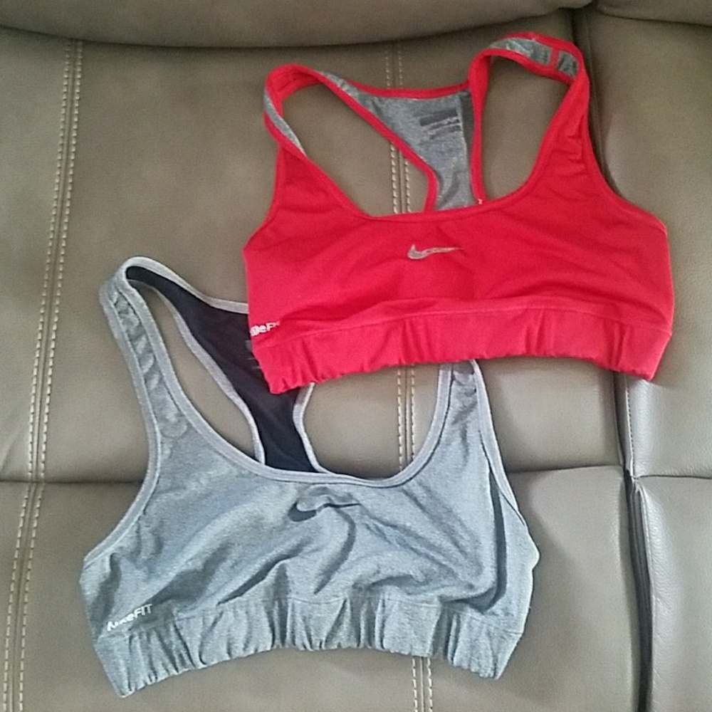 2 Nike sports bras